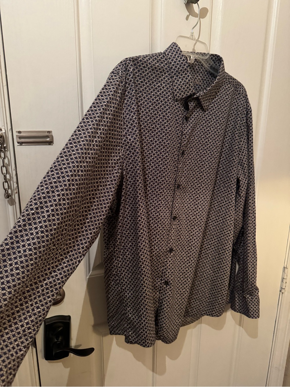 Men's Geometric Print Button-Up Shirt - Navy/White